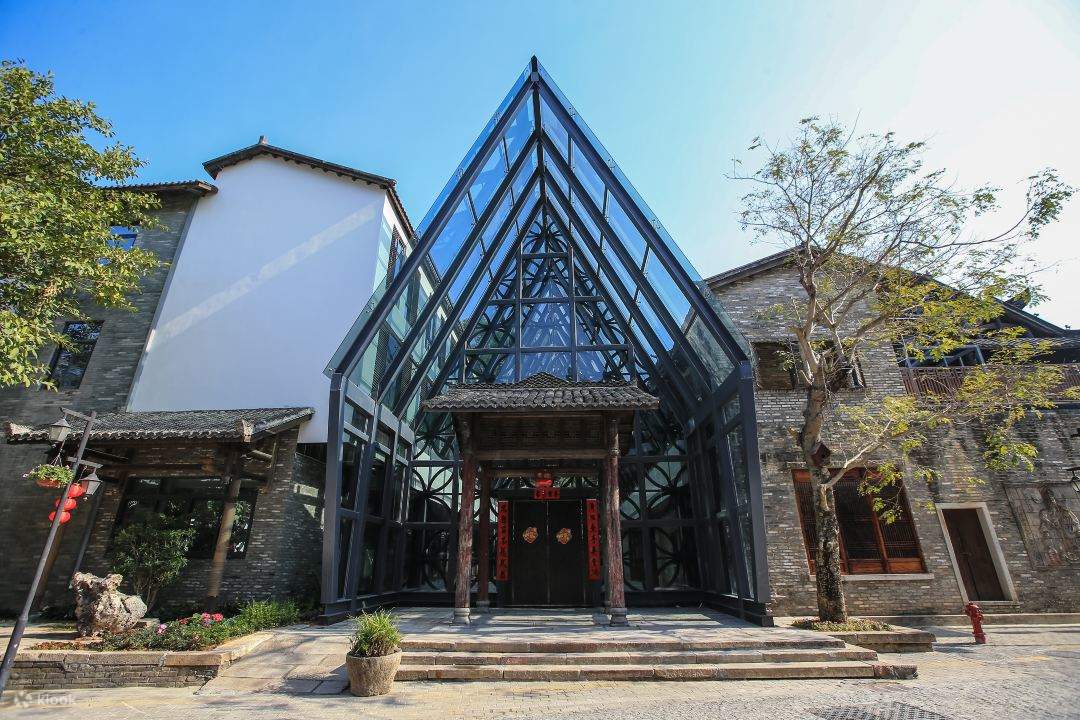 [Inside Gankeng Ancient Town/Directly reach Futian Port Line 10] Shenzhen OCT Gankeng Ancient Town - Nanxianglou Art Hotel Accommodation Package